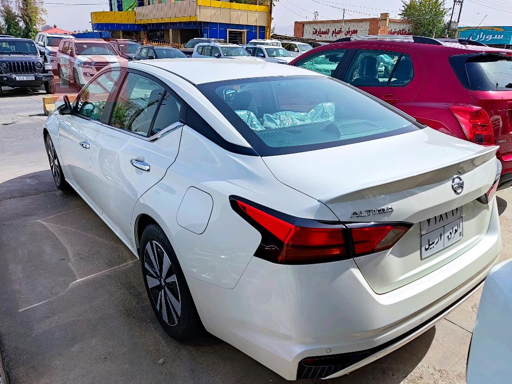 Nissan Altima